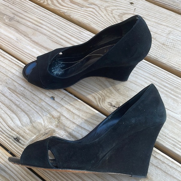 Kate Spade Black Suede Peep-Toe Wedges size 7.5 - Picture 7 of 14